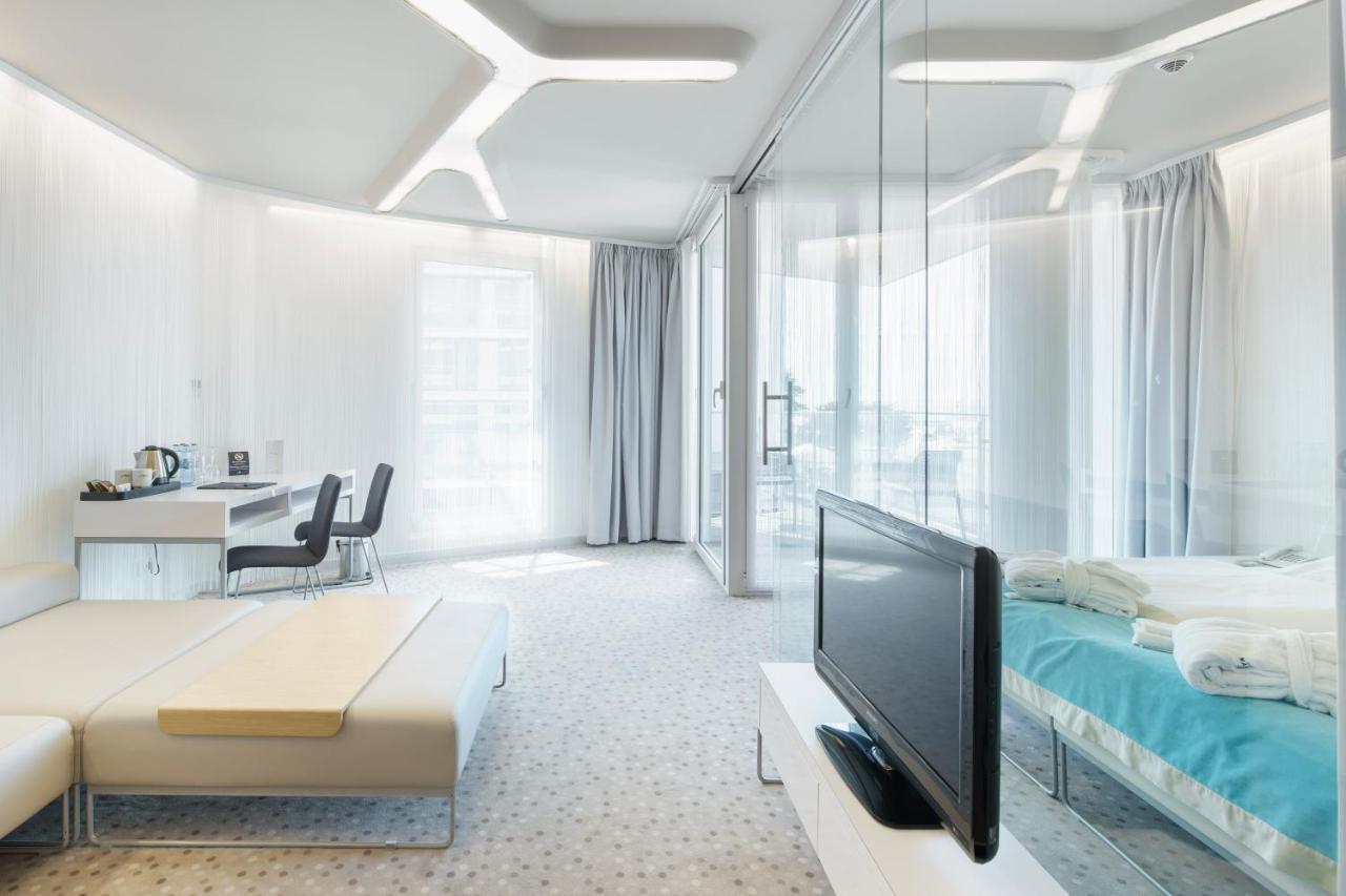 Ultra Marine By Zdrojowa Hotel Kolobrzeg Ngoại thất bức ảnh